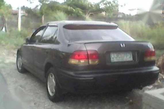 Very fresh Honda Civic vtec vti top of da line for sale