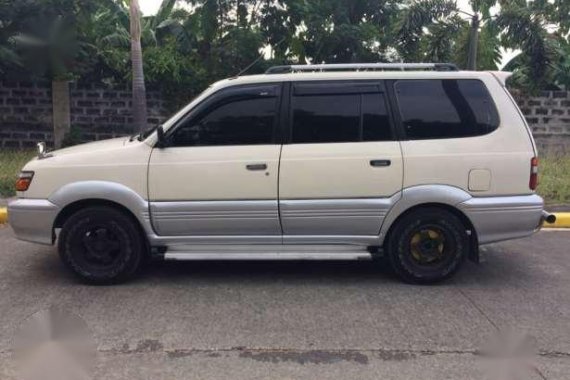 Toyota Revo DLX Sr Look 2000 Gas