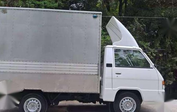 Mitsubishi L300 Aluminum Manual White for ssale