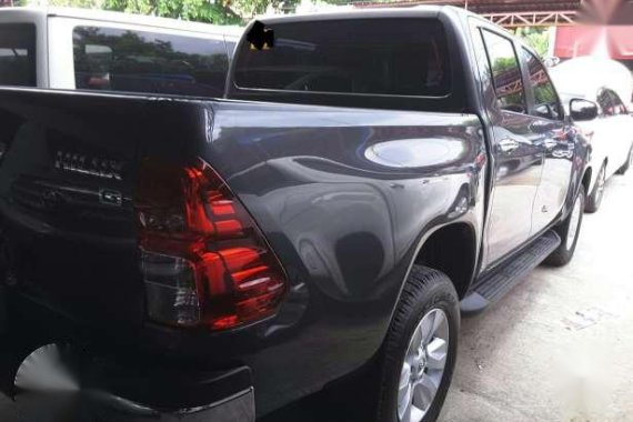 2017 Toyota Hilux G AT for only 1210M