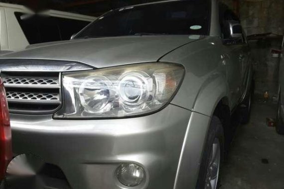 Toyota Fortuner 2011 G MT for 730k only