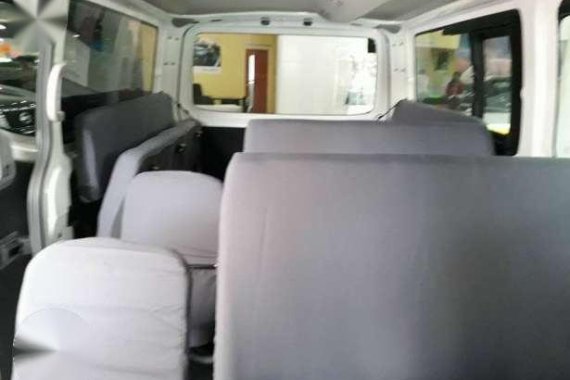 Nissan NV350 Urvan 2.5L 18 seater CRDI turbo diesel 148k All in