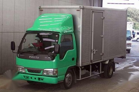 2016 model Isuzu Elf nkr closed van 14ft 4hl1 