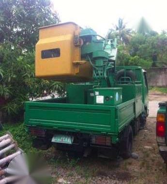 For sale Isuzu Elf manlift