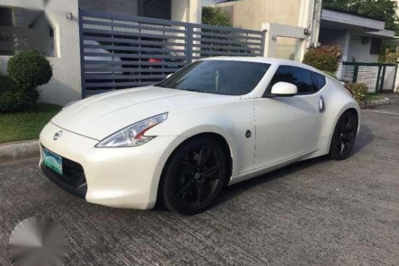 Fresh 2010 Nissan 370z Automatic for sale