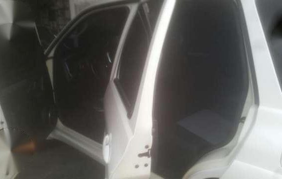 Mazda Tribute 2007 White For Sale