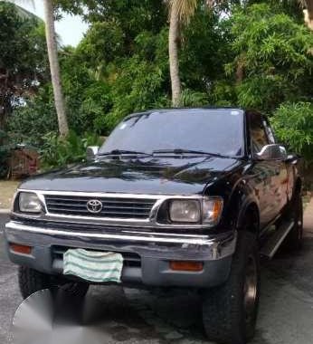 For sale Toyota Tacoma 4x4 pick up