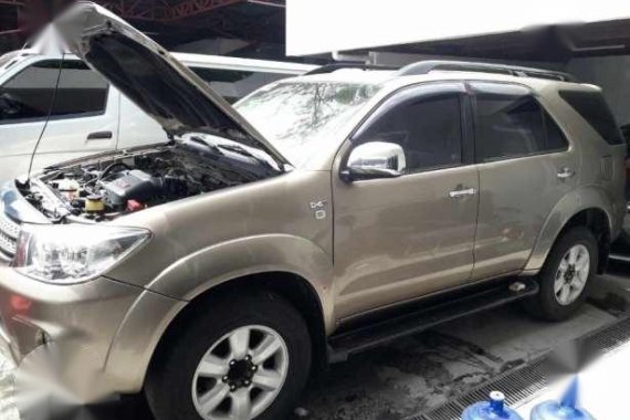 2011 Toyota Fortuner 2.5 G Manual Brown Diesel