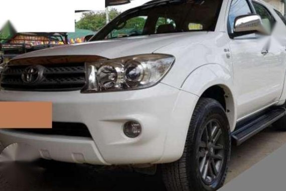 2011 Toyota Fortuner G Diesel AT for sale
