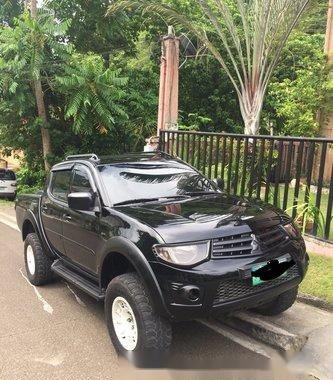 Mitsubishi Strada 2010 for sale