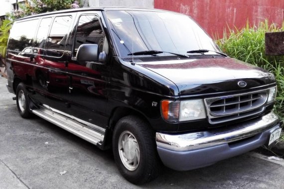 Ford E-150 2000 P330,000 for sale