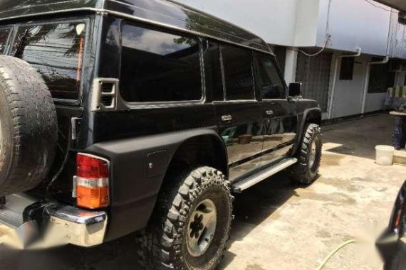 Nissan patrol safari 1995 model Black for sale