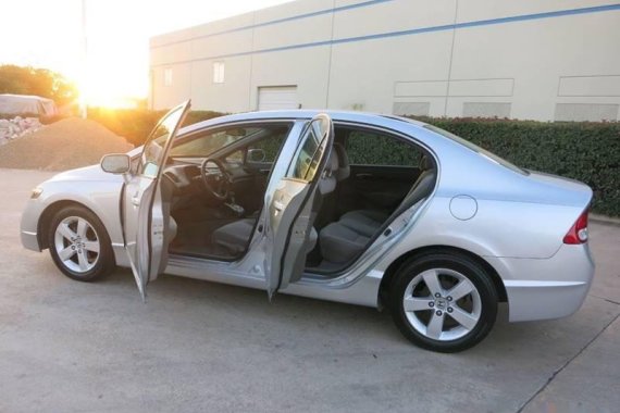 Almost brand new Honda Civic Gasoline