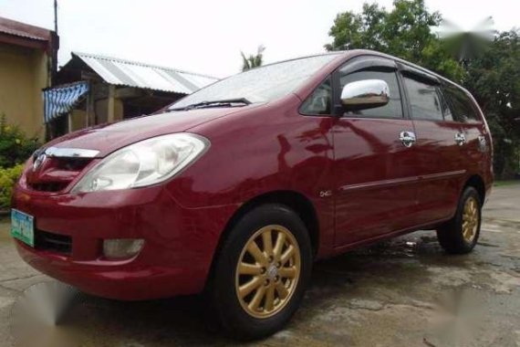 Toyota Innova g 2006. diesel manual. 