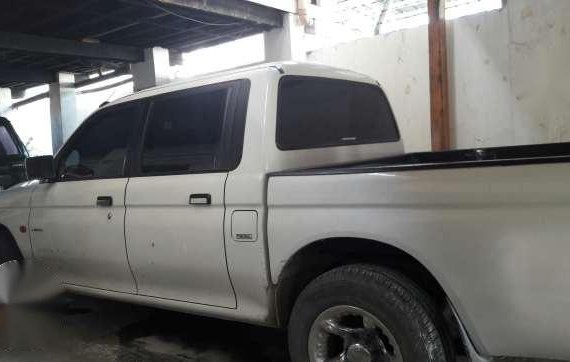 L200 Mitsubishi Endeavor MT White For Sale