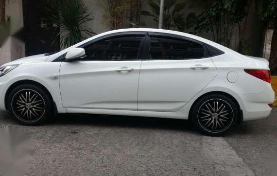 2011 Hyundai Accent 1.4 White For Sale
