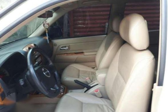 2011 Isuzu Alterra Urban Cruiser 4X2 AT Pearl White