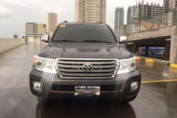 2015 Toyota Land Cruiser 200