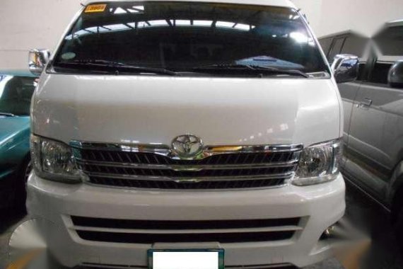 Toyota Super Grandia 2013 White 