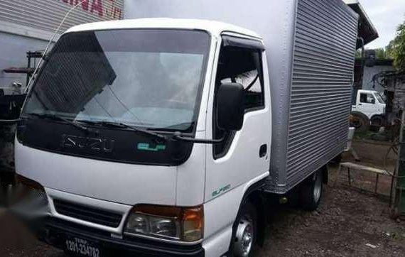 Isuzu Elf close van buo surplus