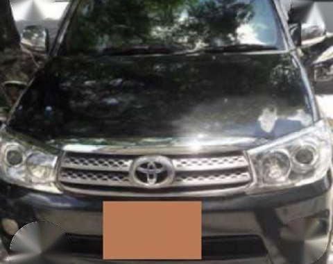 2011 toyota fortuner g diesel at