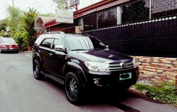 2010 toyota fortuner gas 22"mags