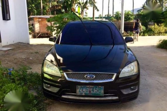 focus top of the line 2006 model very fresh in n out