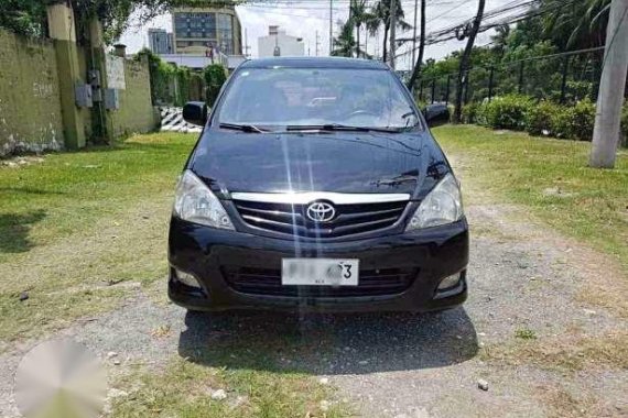 Toyota innova E AT 2010