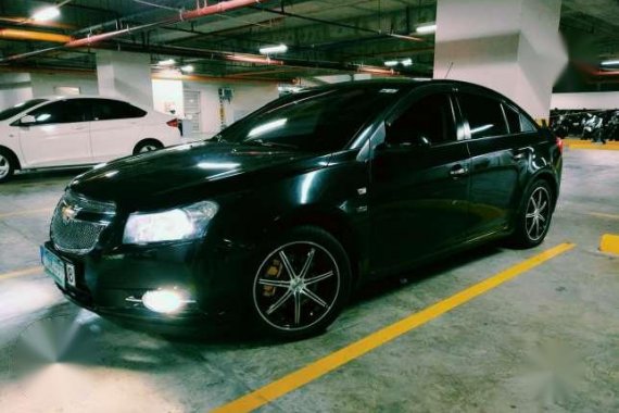 Chevy Cruze (black is beauty)