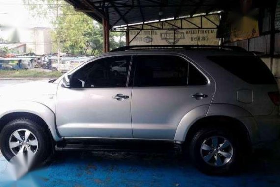 TOYOTA Fortuner 2006 G model AT