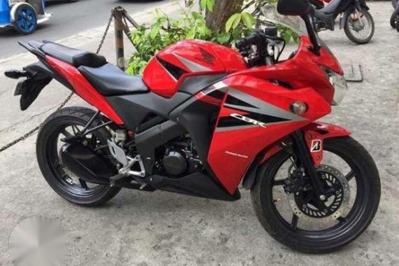 Honda CBR 150fi 2012 registered