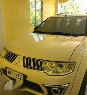 Mitsubishi montero 2012