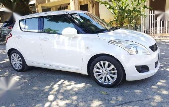 Newlook suzuki swift 2011 model cebu first owner