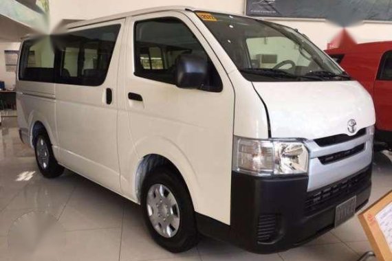 Sagad sa Baba 78k Down sa Toyota Hiace Wag ng Palampasin ang Chance
