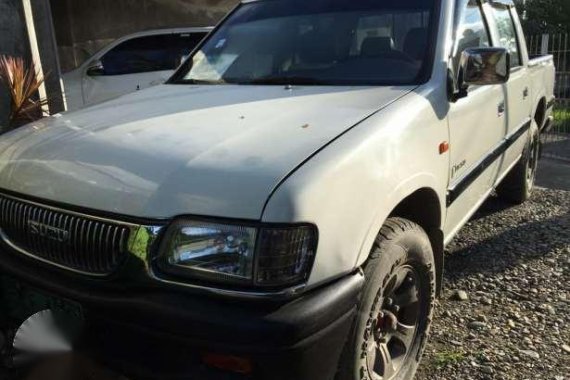 Isuzu Fuego LS 97 manual