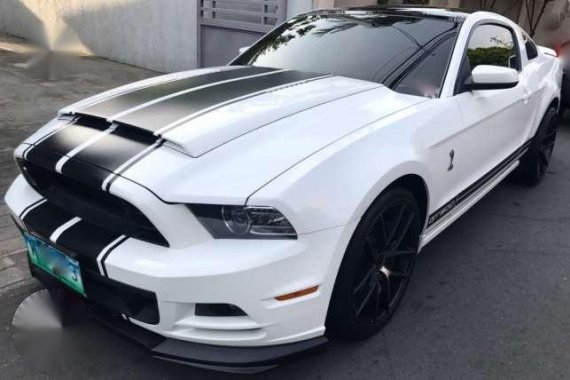 Ford MUSTANG GT 5.0L V8 AT 2014