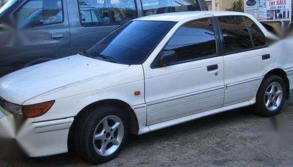 Lancer (White)