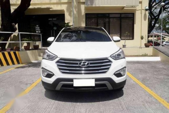 Now available .Top of the LINE 2nd Hand Hyundai Grand Santa Fe 2.2