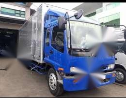 Isuzu elf nkr npr freezer refrigerated van refvan reefer japan surplus