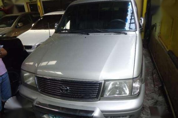 2001 Toyota Revo VX200 AT Gas