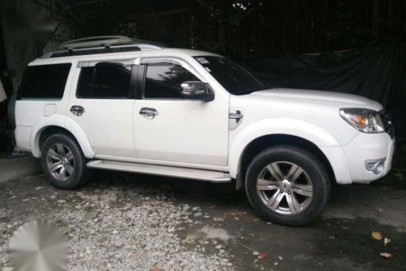 Ford Everest 2010 White MT For Sale
