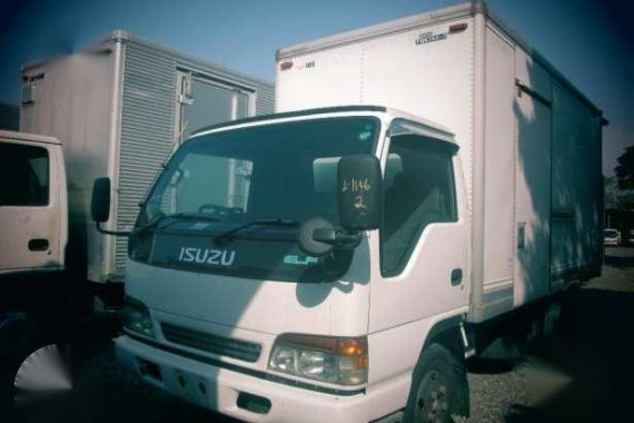 Isuzu Elf Aluminum Closed Van Truck (1146 #2)