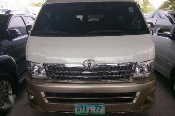 2013 Toyota Super Grandia AT White 