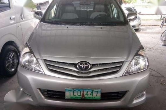 2011 Toyota Innova E AT Gas