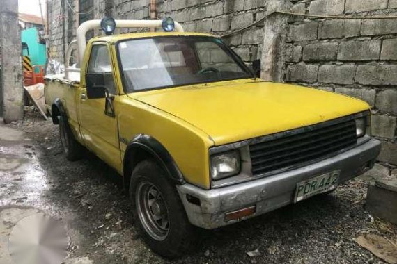 Isuzu KB Pick-up Yellow 1996 MT 