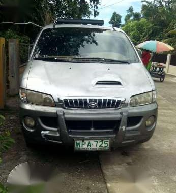 Hyundai starex local 2000 turbo