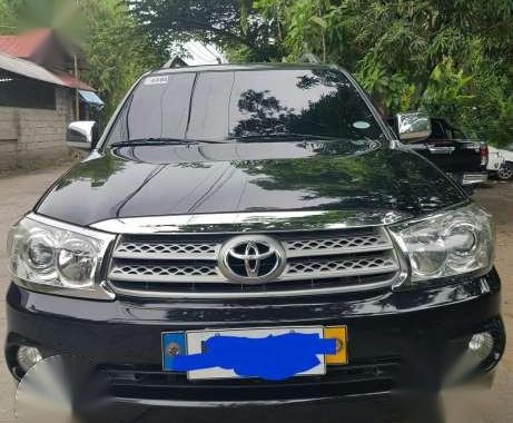 Toyota fortuner G 2010 automatic