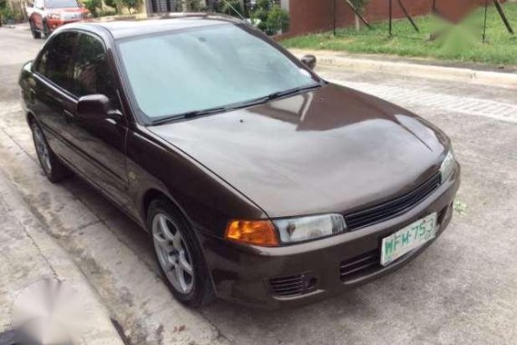 Mitsubishi Lancer 1998 pizza