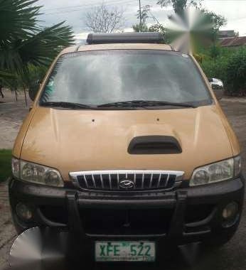 Hyundai Starex AT 2002 Yellow For Sale
