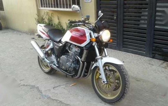 Honda suoer four versys ninja 650 er6n vmax